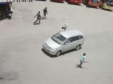 Truy tìm nhóm côn đồ vác mã tấu náo loạn bến xe Vinh