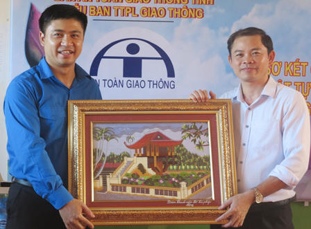 Hành trình tình nguyện trên quê hương Bác Hồ của Đoàn Thanh niên Bộ Tư pháp