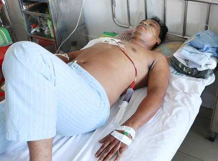 Truy bắt 5 đối tượng chém tài xế taxi nguy kịch