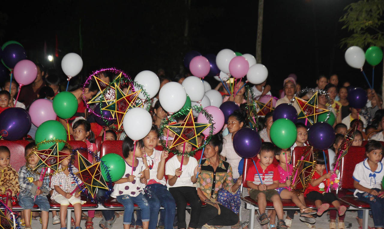 Rclub Nghệ An đồng hành cùng nhà hảo tâm mang Trung thu đến trẻ em nghèo 