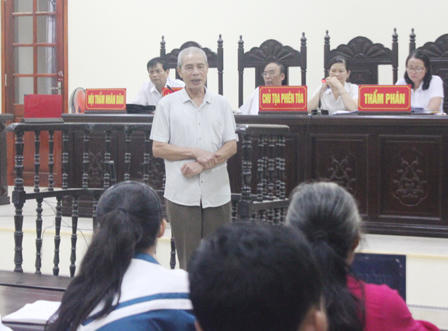 Oan nghiệt: Dê già U70  hiếp dâm cháu họ "tự hào" vì… sinh được con trai