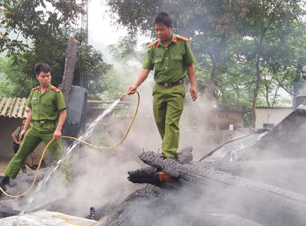 Nghệ Anh: Hỏa hoạn thiêu rụi trụ sở làm việc của Ban Công an và Quân sự xã