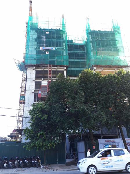 Đình chỉ thi công một dự án chung cư 'hành dân'