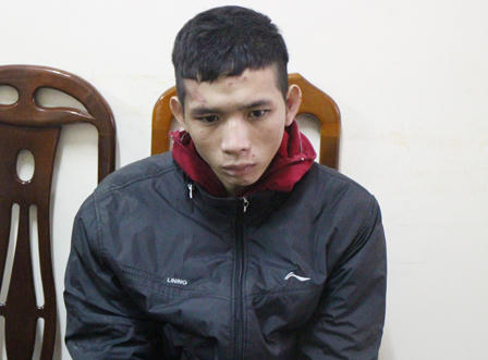 Bắt kẻ nhiễm HIV, ôm lựu đạn buôn bán ma túy