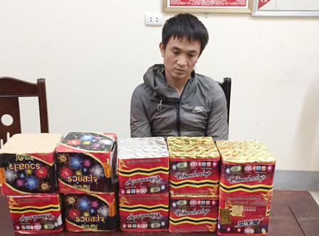 Xe chở phế liệu mang hàng cấm từ Lào về Việt Nam