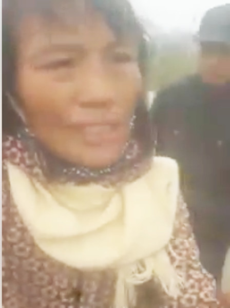 Người đàn bà có biểu hiện tâm thần bị hiểu nhầm bắt cóc trẻ con