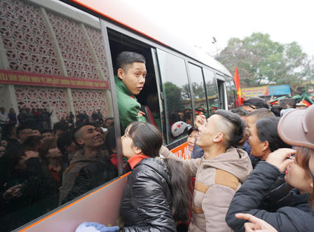 Cảnh đáng nhớ ngày 2.900 thanh niên Nghệ An tòng quân