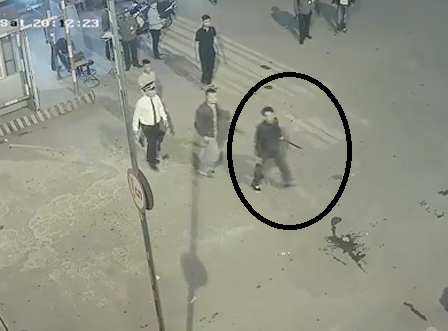 Bến xe Vinh lại náo loạn vì thanh niên cầm dao truy sát