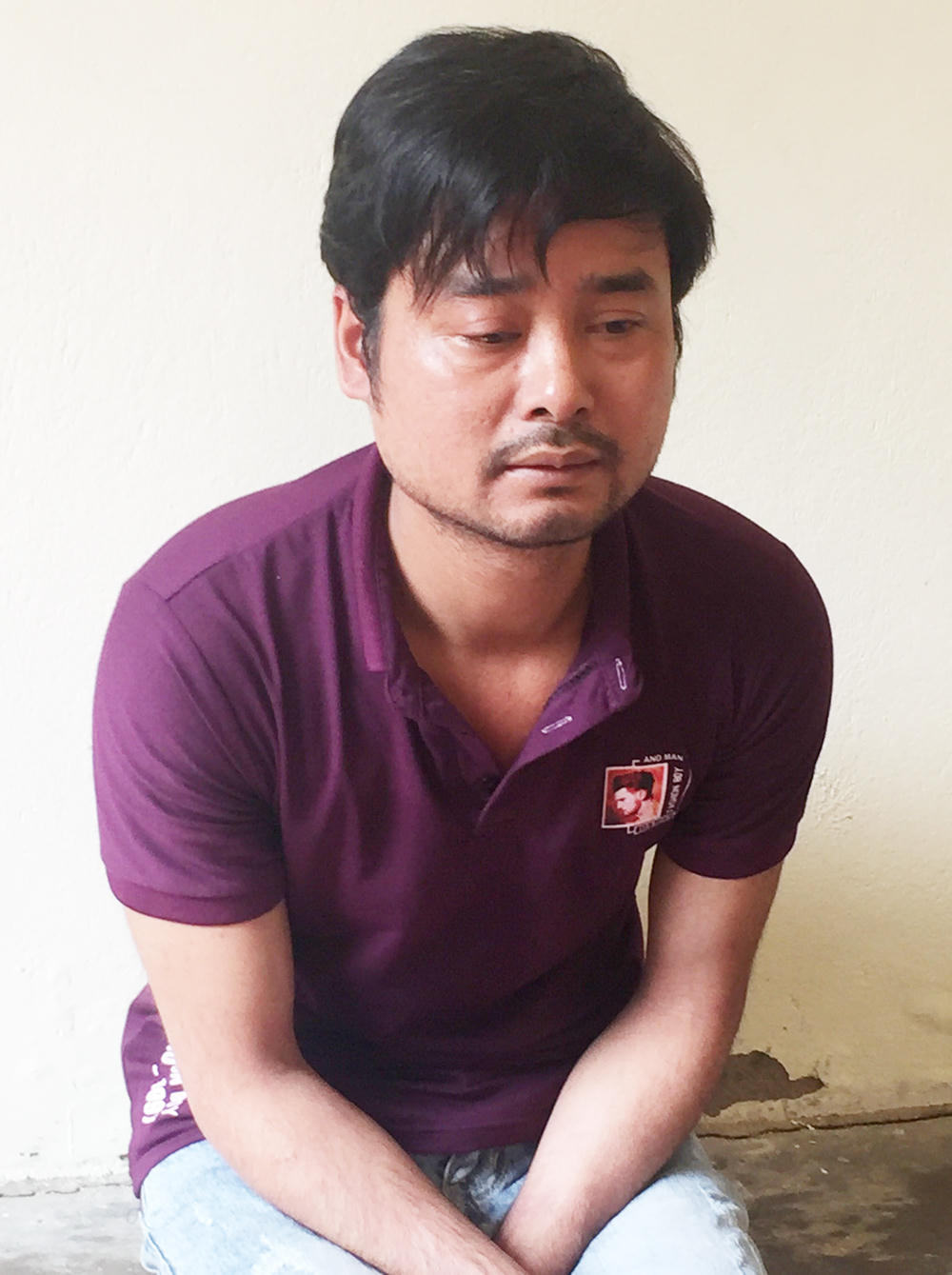 Cảnh sát Vinh vây khách sạn bắt kẻ buôn cả nghìn viên ma túy