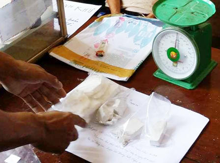 "Cõng” gần 2 bánh heroin “chui lủi” sang Việt Nam tiêu thụ