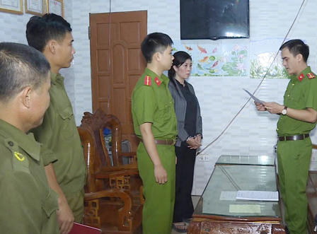 Bắt quả tang nhà nghỉ chuyên cung cấp gái bán dâm cho khách