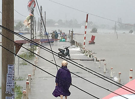Hà Tĩnh thiệt hại nặng sau bão