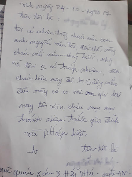 Phủ nhận đánh cháu bé, bảo mẫu vẫn gửi lời xin lỗi