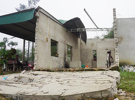 Vụ nổ lớn ở Nghệ An: Nam sinh viên phải tháo toàn bộ bàn tay phải, bỏng nặng toàn thân