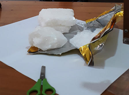 Thuê khách sạn bán 1kg ma túy đá