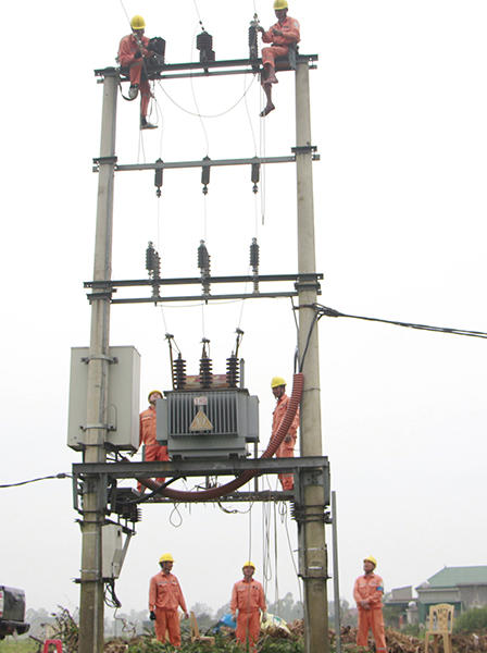 Tổng Công ty Điện lực miền Bắc diễn tập với sự cố bão giật cấp 12 đổ bộ vào Nghệ An
