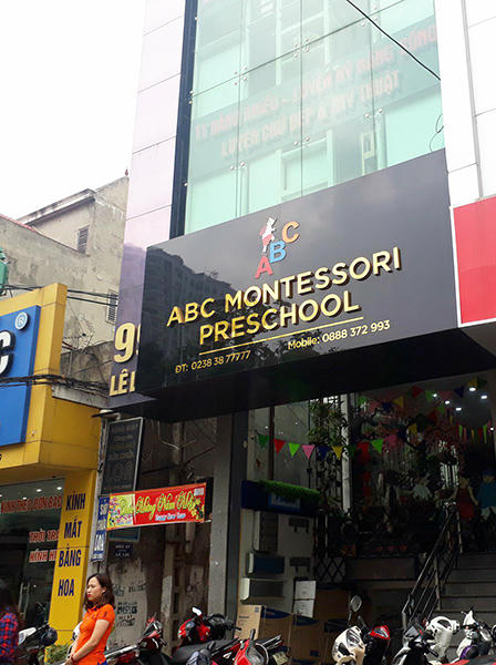 Cô giáo mầm non  ABC Montessori Preschool đánh trẻ, gây xôn xao mạng xã hội