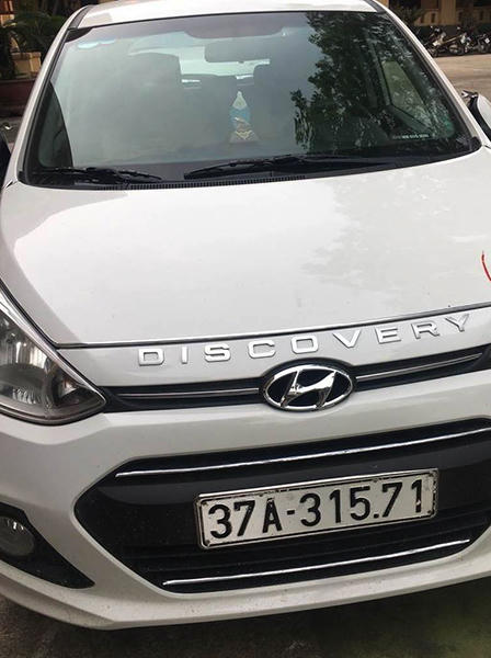 Phát hiện 5 cá thể hổ trên xế hộp 