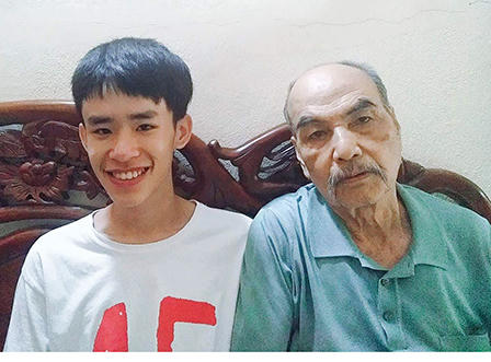 Hai nam sinh xuất sắc đạt thủ khoa khối C tại Nghệ An và Hà Tĩnh