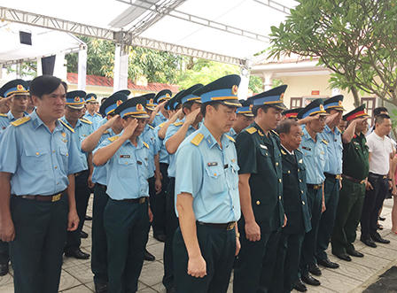Xúc động lễ truy điệu, tiễn đưa hai phi công liệt sỹ về với đất mẹ