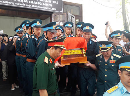 Xúc động lễ truy điệu, tiễn đưa hai phi công liệt sỹ về với đất mẹ
