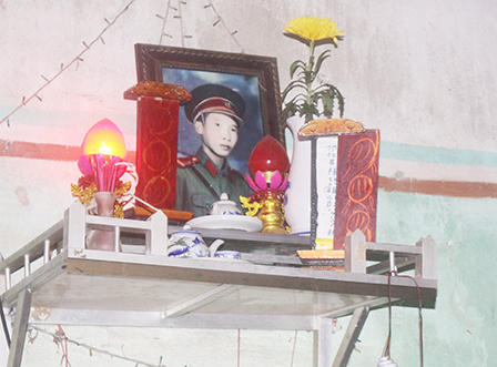 Rơi nước mắt cuộc đoàn viên của người lính tình nguyện sau 25 năm báo tử