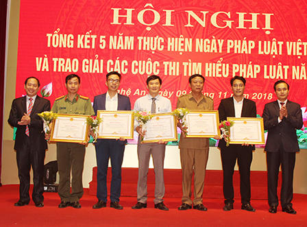 Tổng kết 5 năm triển khai thực hiện Ngày Pháp luật, trao giải các cuộc thi