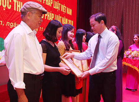 Tổng kết 5 năm triển khai thực hiện Ngày Pháp luật, trao giải các cuộc thi