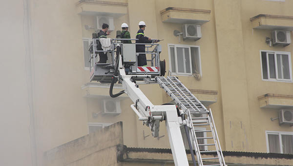 Cháy dữ dội tại tổ hợp khách sạn - karaoke - bar Avatar