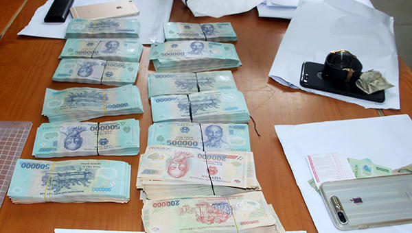 13 đối tượng hack hơn 500 tài khoản facebook, lừa hàng chục tỷ đồng