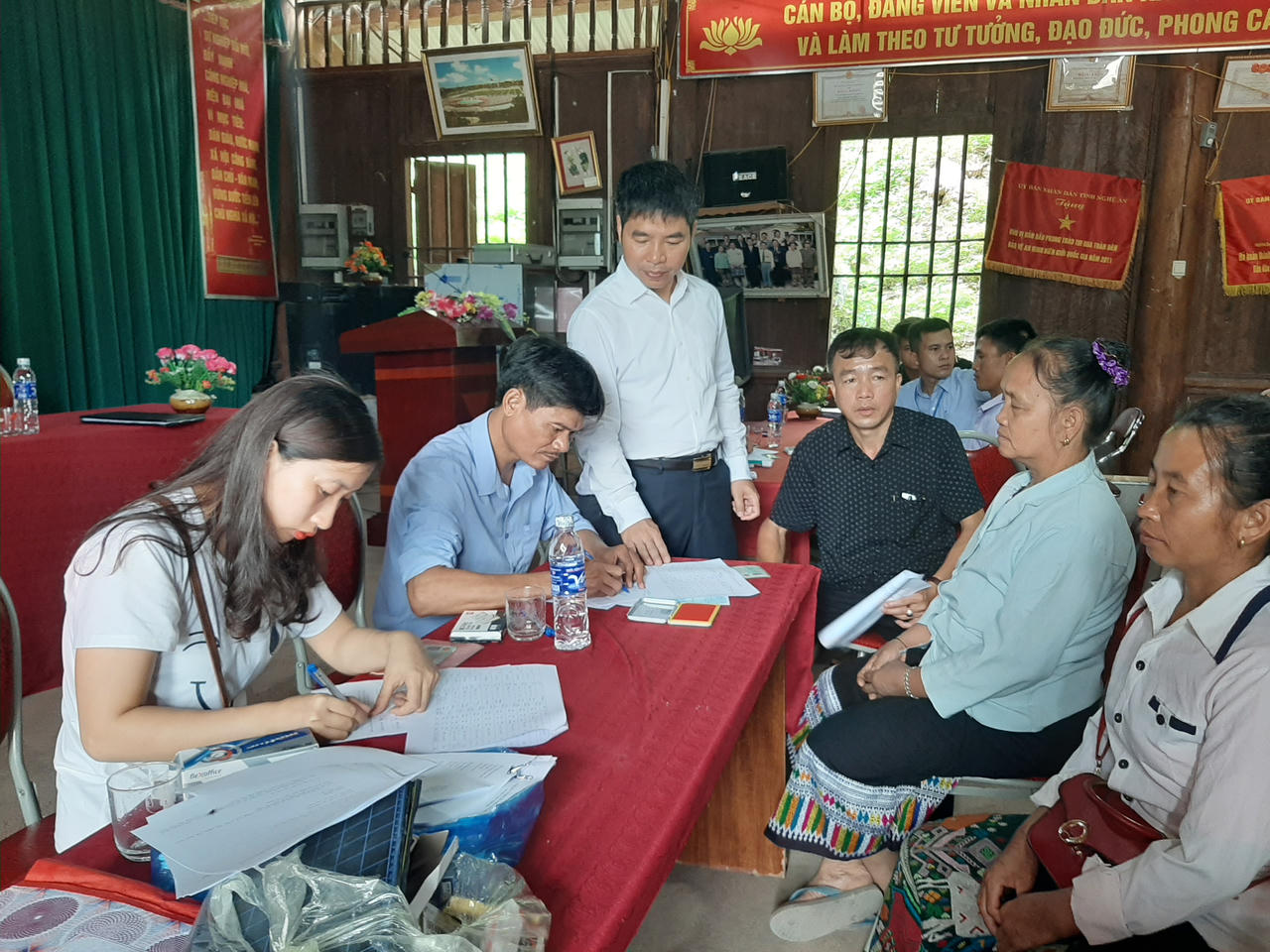 Niềm vui của người Lào là công dân Việt Nam trong tương lai