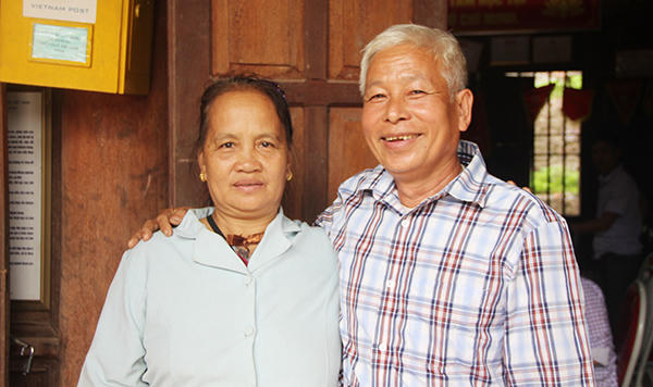 Chuyện tình không biên giới của những cặp vợ chồng Việt Lào