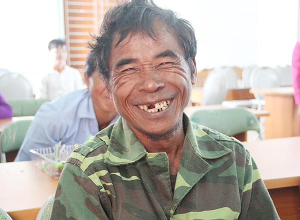 Chuyện tình không biên giới của những cặp vợ chồng Việt Lào