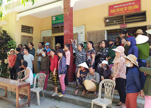 Chờ phép màu trong vụ chìm tàu 9 người mất tích trên biển