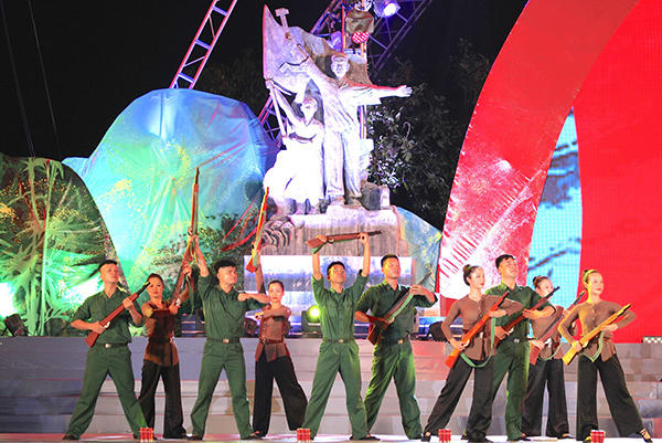 Tái hiện 'Bến Thủy anh hùng'