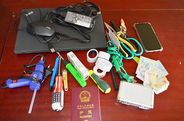 Khen thưởng Ban chuyên án bắt giữ 3 người Trung Quốc đánh cắp tài khoản ATM