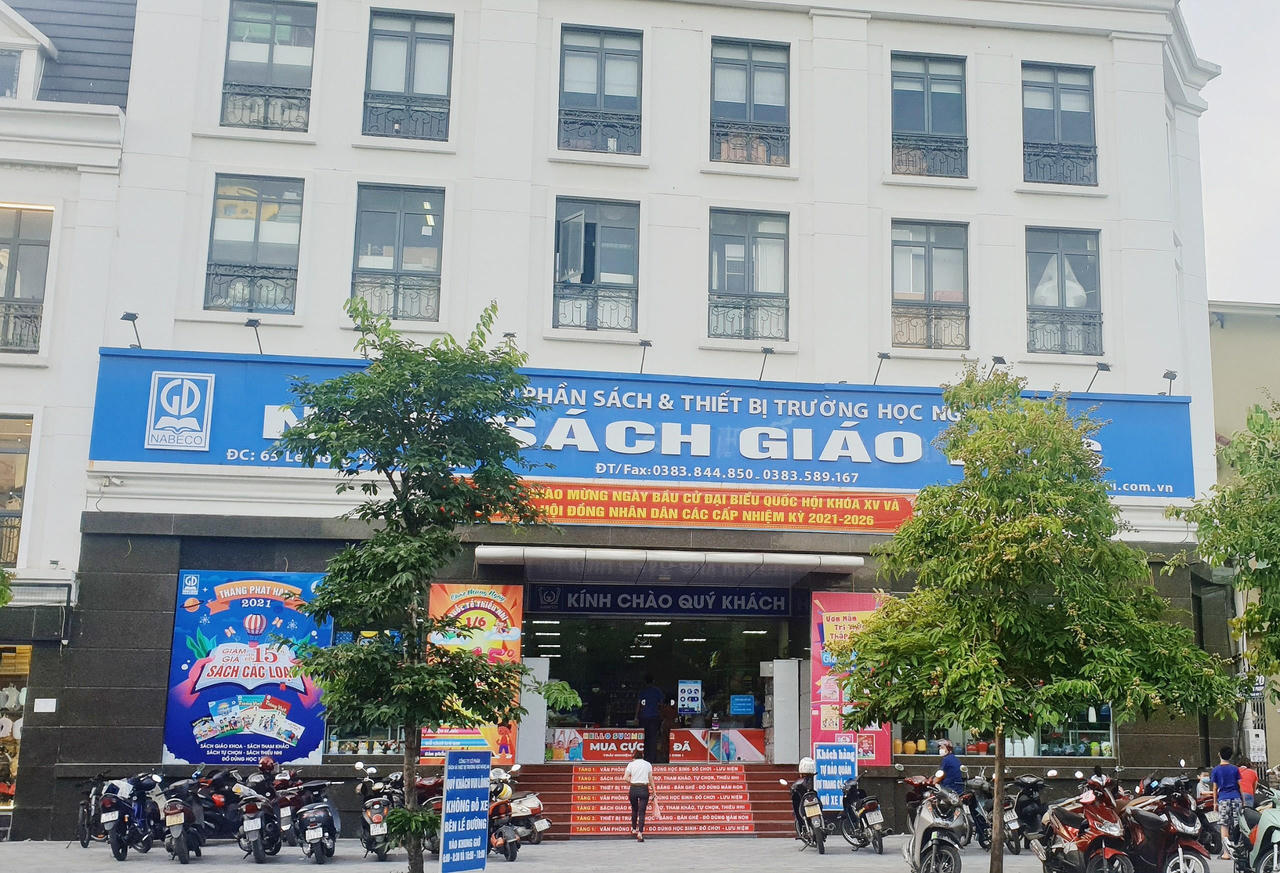 Bị hoài nghi lợi ích nhóm trong phát hành SGK, lãnh đạo Sở GD&ĐT Nghệ An nói gì?