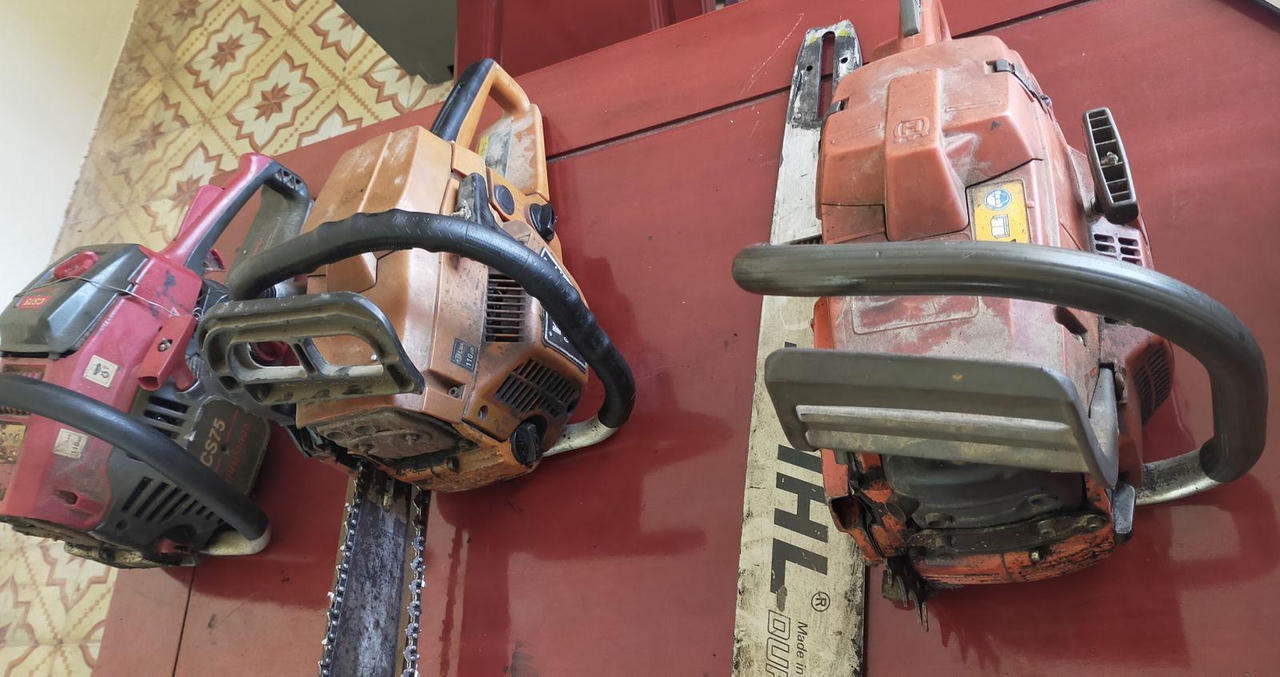 Bắt Chủ tịch MTTQ xã thuê người phá rừng khai thác đất hiếm