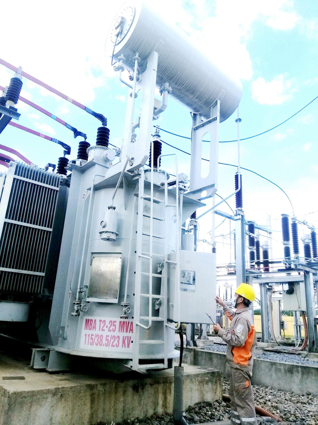 Nghệ An: Chuyển đổi xong 10 trạm biến áp 110kV không người trực
