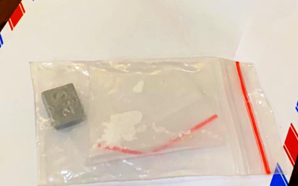 Bắt nhóm thanh thiếu niên 'bay lắc' trong khách sạn giữa mùa dịch