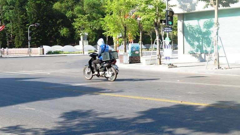 TP Vinh vắng lặng trong những ngày giãn cách xã hội 