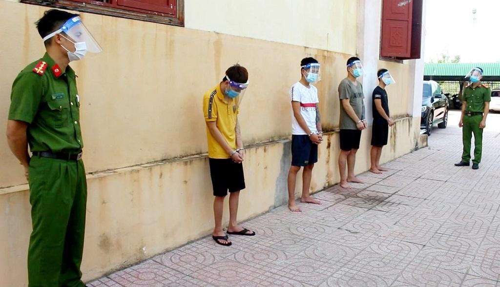 Đóng giả là giám đốc doanh nghiệp chiếm đoạt hơn 3 tỷ đồng