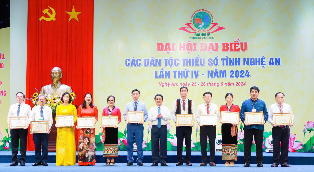 Đại hội đại biểu các dân tộc thiểu số tỉnh Nghệ An lần thứ IV diễn ra thành công