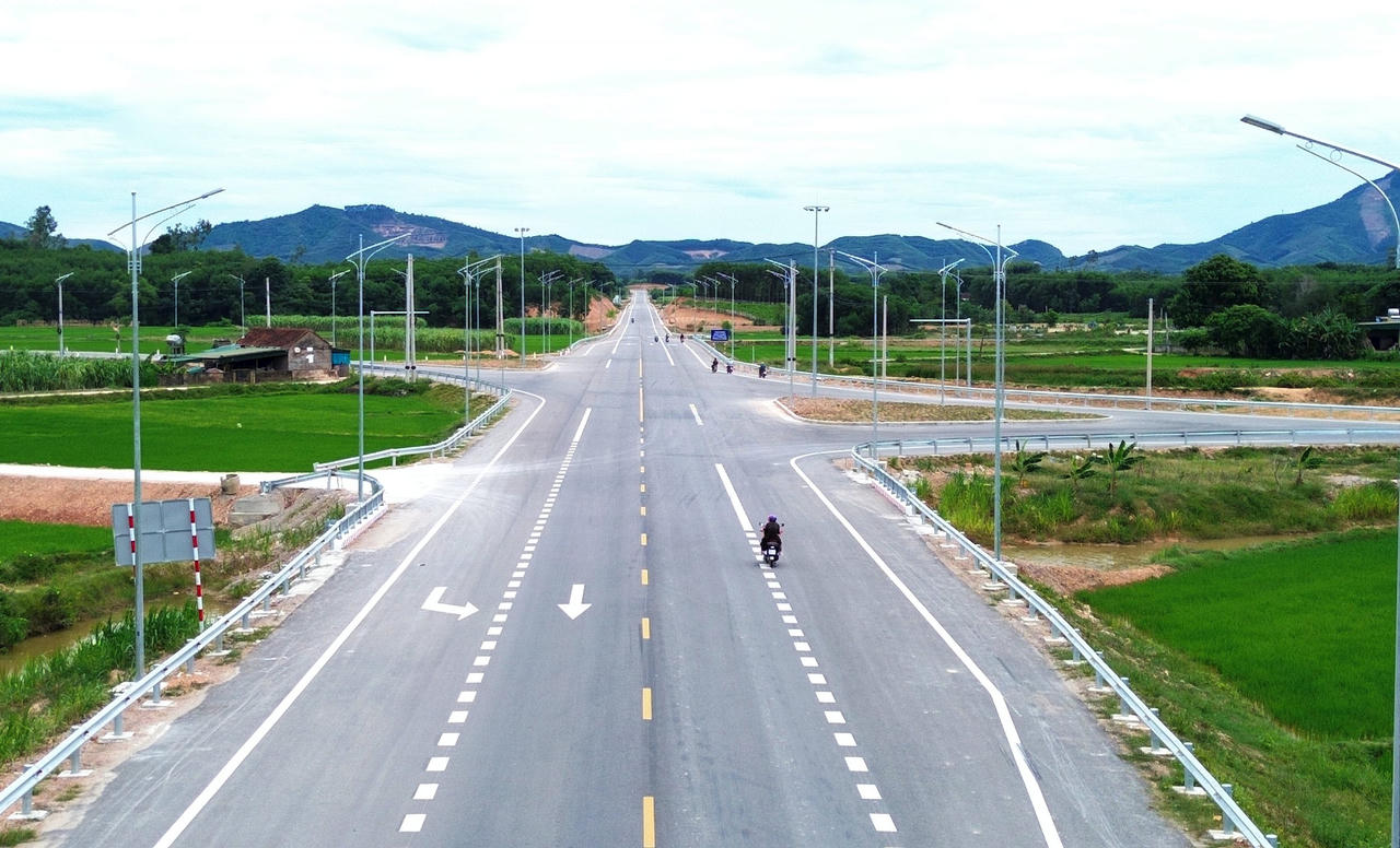 Nghệ An: Hiện thực hóa kỳ vọng từ chiến lược đầu tư công dẫn dắt đầu tư tư