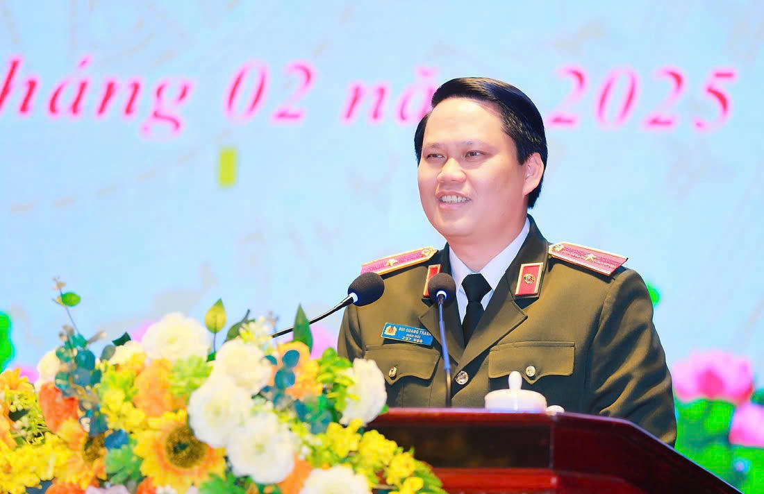 5 trưởng phòng, trưởng công an huyện nghỉ chờ hưu ở Nghệ An