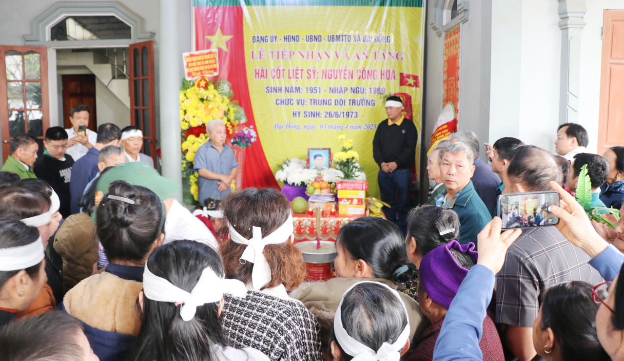 Một cuộc trở về sau hơn 50 năm: Khi lòng mẹ chưa bao giờ thôi nhớ con