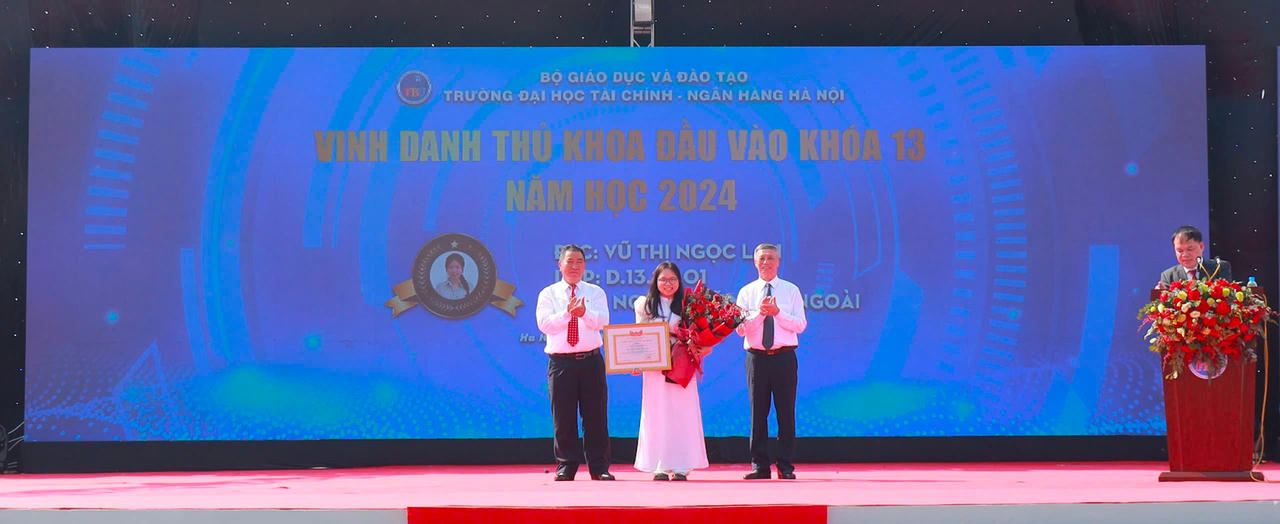 Trường Đại học Tài chính - Ngân hàng Hà Nội: “Kỷ cương, trách nhiệm, đổi mới không ngừng, nâng cao chất lượng”