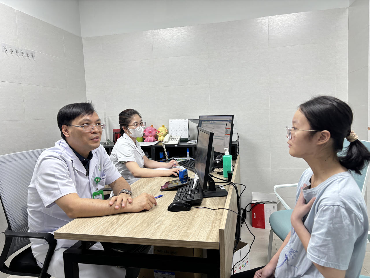 Nữ sinh 18 tuổi thoát chết thần kỳ sau tai nạn vỡ khí quản hiếm gặp