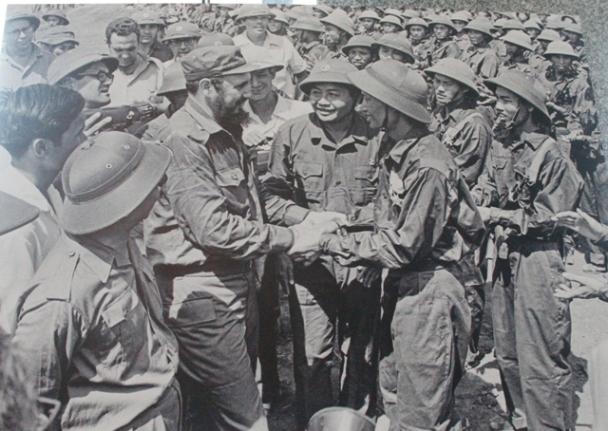 Tưởng niệm 95 năm Ngày sinh Lãnh tụ Cuba Fidel Castro - chiến sĩ cộng sản xuất sắc, người bạn lớn thân thiết của Việt Nam