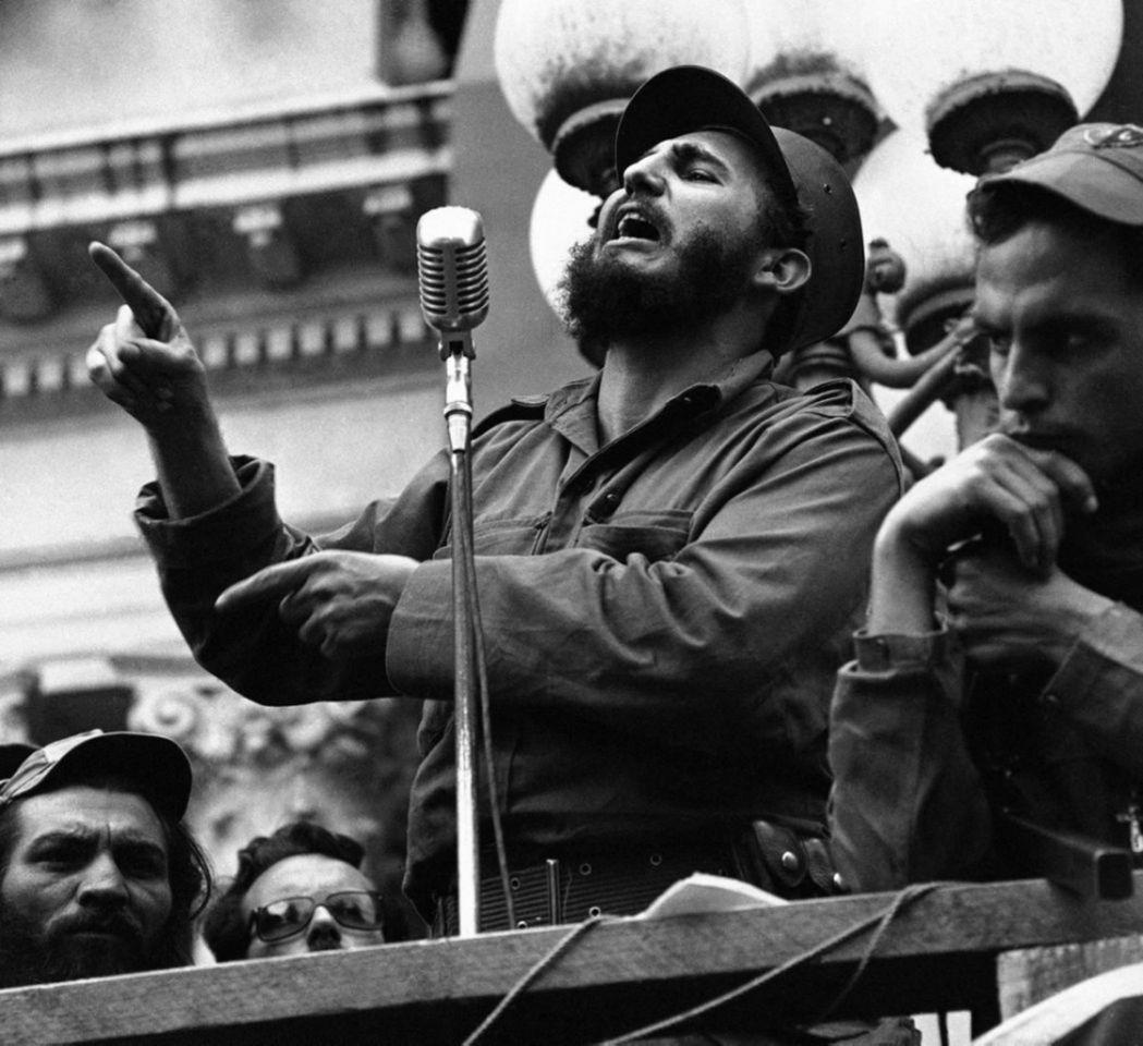 Tưởng niệm 95 năm Ngày sinh Lãnh tụ Cuba Fidel Castro - chiến sĩ cộng sản xuất sắc, người bạn lớn thân thiết của Việt Nam